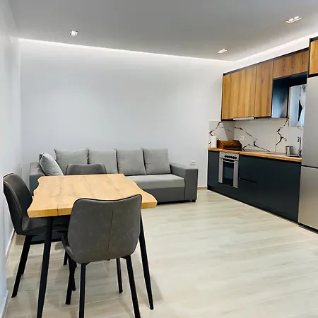 Family Apartmán Sarandë